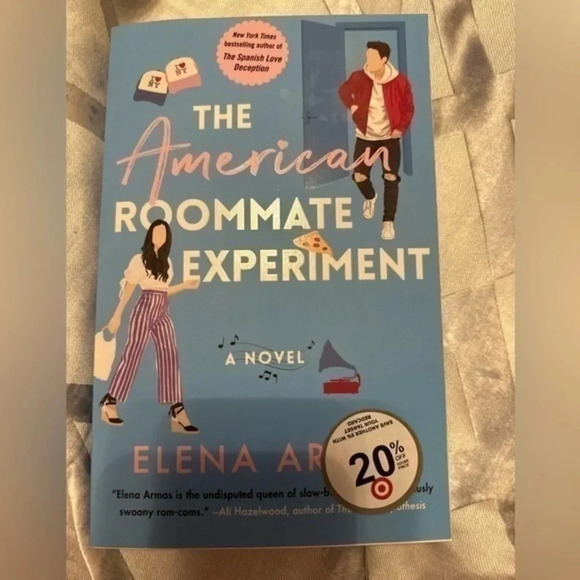 THE AMERICAN ROOMMATE EXPERIENCE- Paperback brand new - Picture 1 of 2